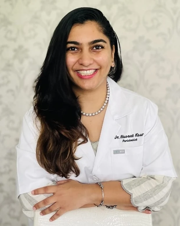 Dr. Navneet Kaur, Periodontist at Facematic